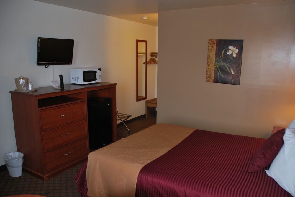 National 9 Mount Nebo Motel Nephi Exterior photo